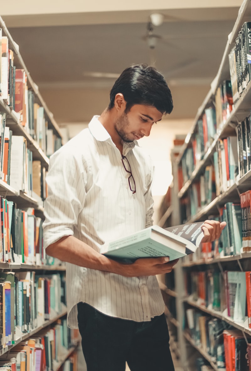 A student reading in the school library