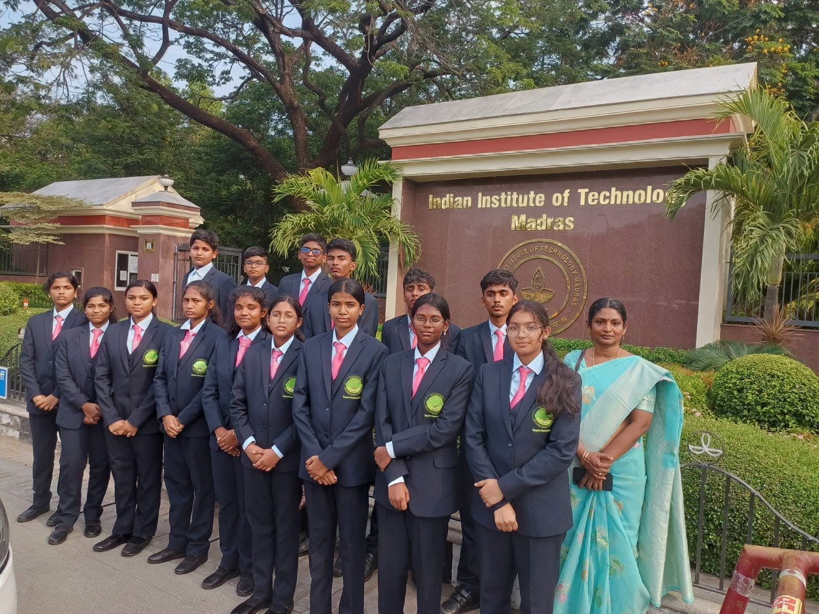 Hayagrivas students visiting IIT Madras